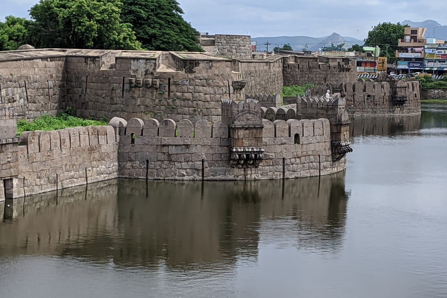 Golden temple complex in Sripuram